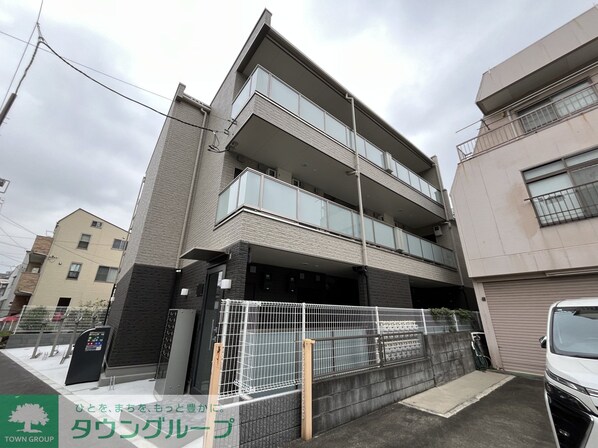 ラグゼフラット東六郷の物件外観写真